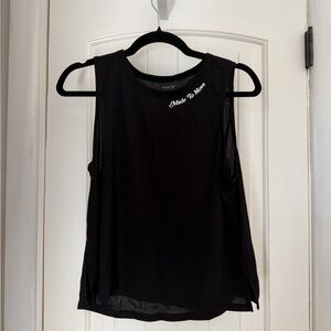 Old Navy Women's Active Ultra Light Cropped Graphic Tank Top